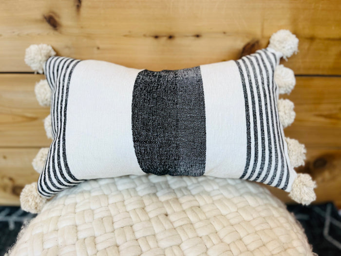 12" x 18" / Dark Grey Stripe