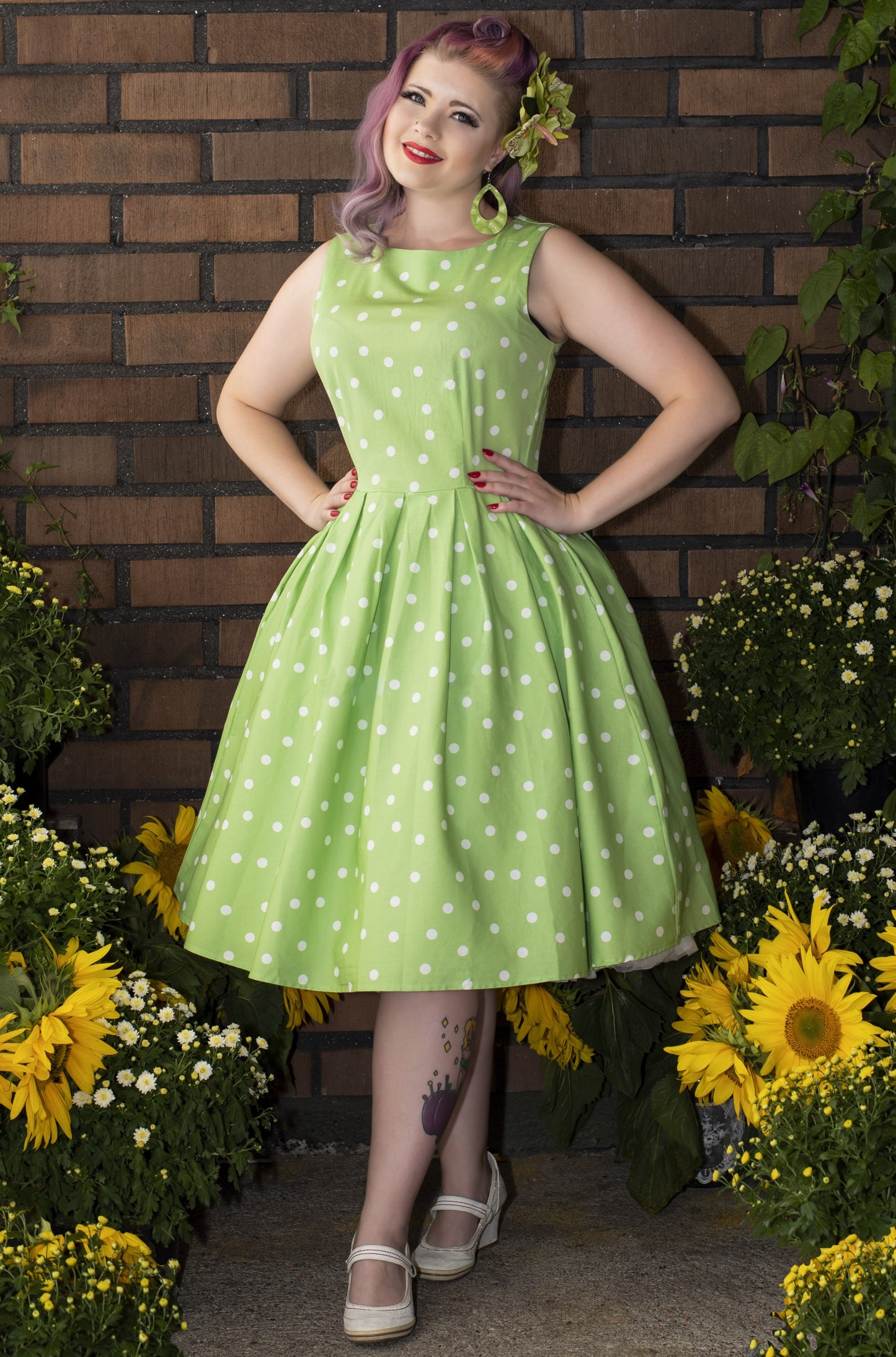 Annie Retro Polka Dot Dress in Pale Green