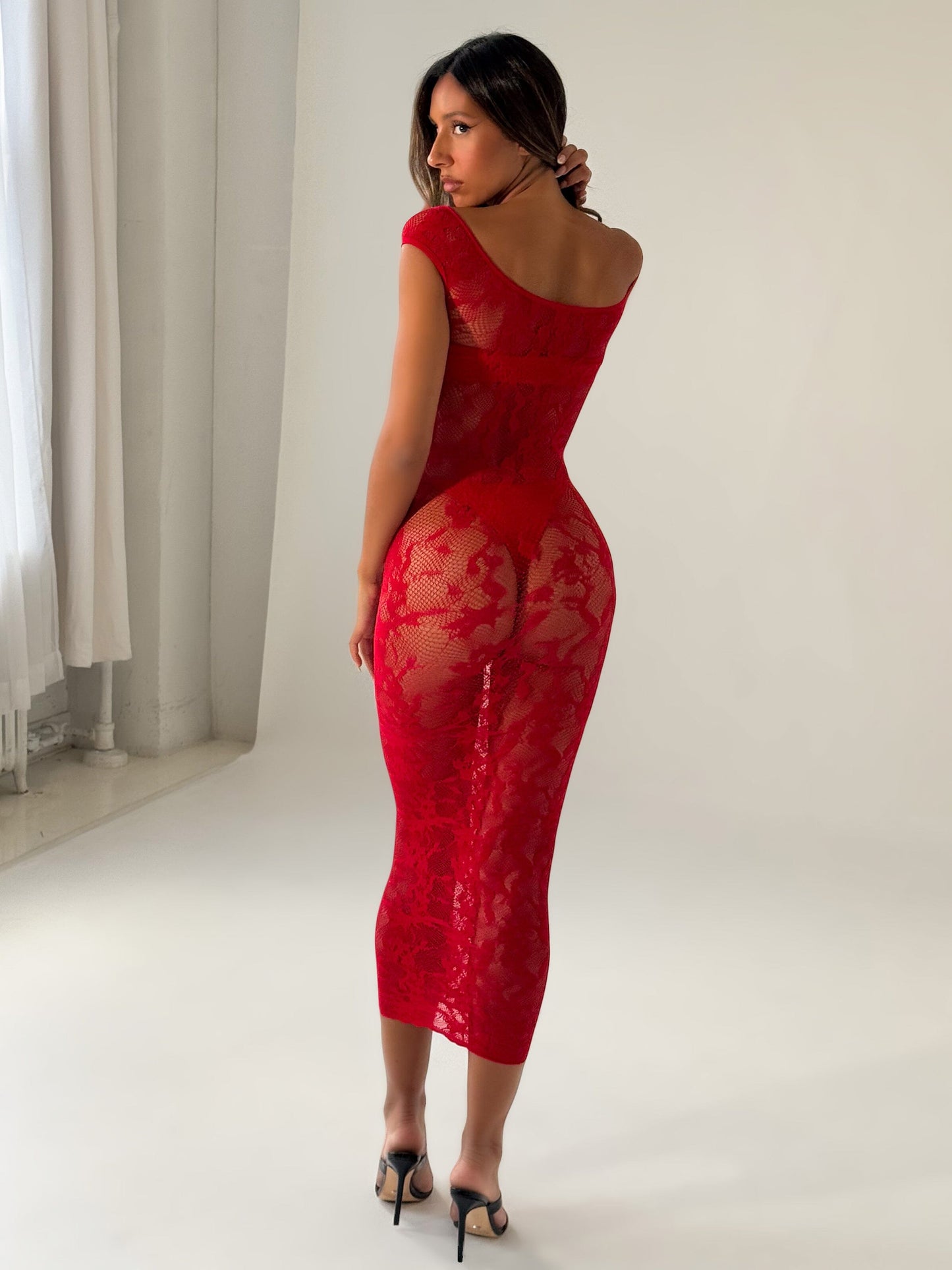 KAELIS MIDI DRESS RED