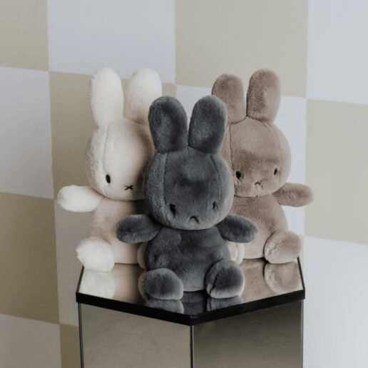 Cozy Miffy Sitting Taupe in giftbox - 23 cm