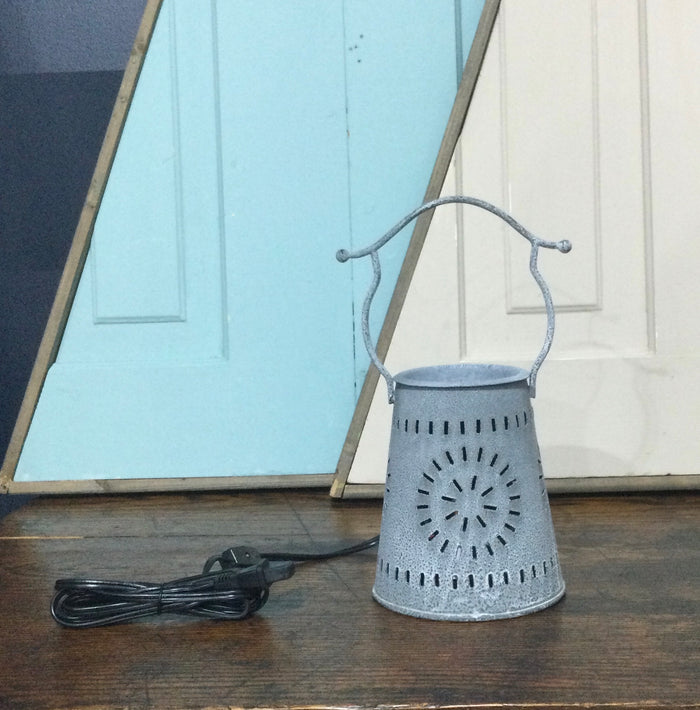 Farmhouse Tin Wax Warmer - The Loft/ 36 Eleven