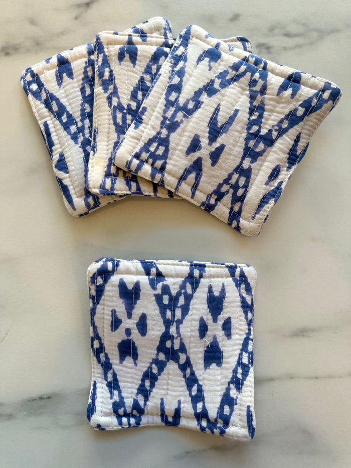 4" square / white/blue trellis