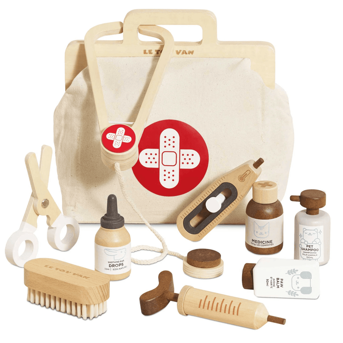 Le Toy Van Animal Vet Set